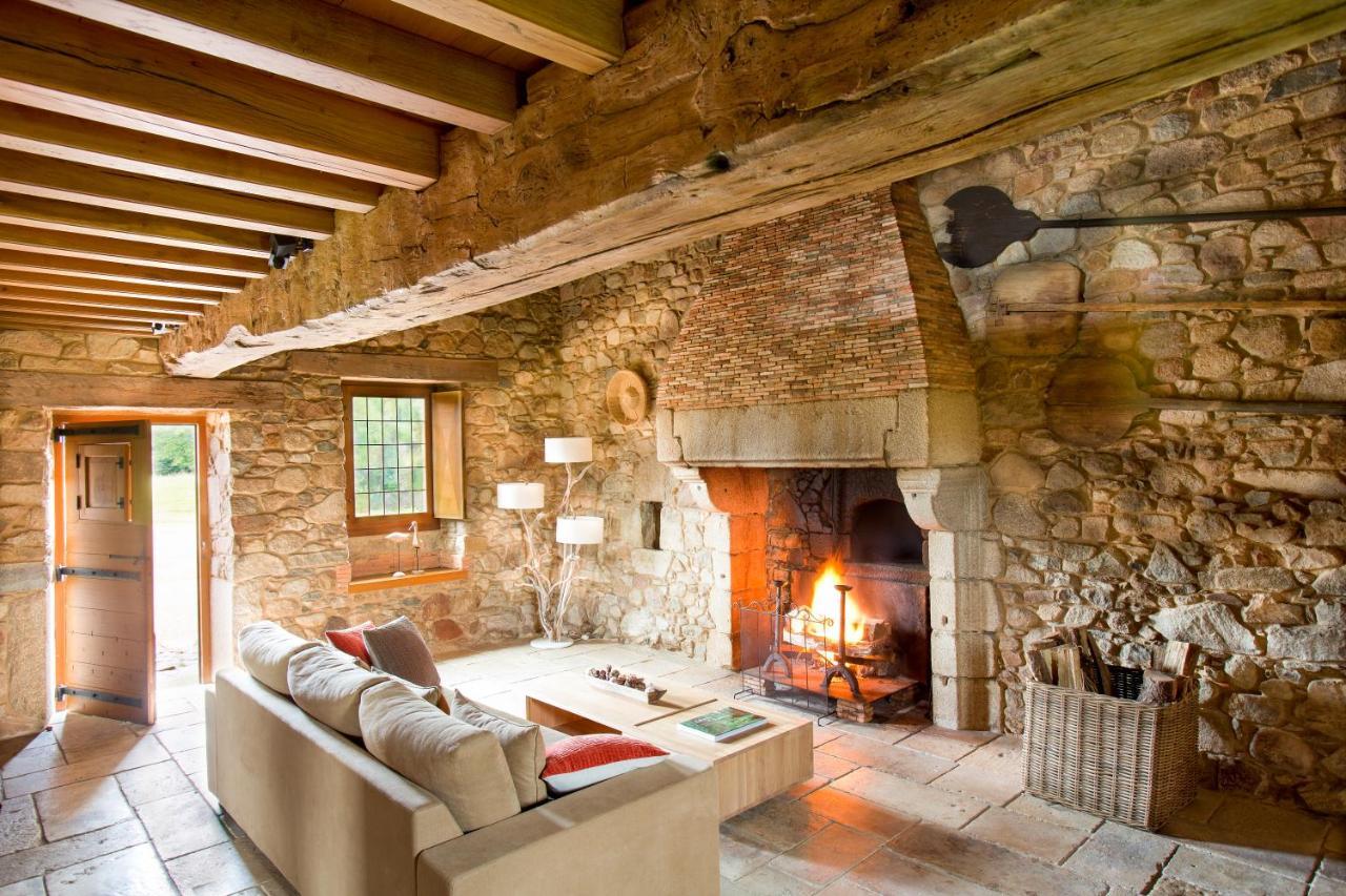 Hotel Domaine Des Etangs, Auberge Resorts Collection Massignac Esterno foto
