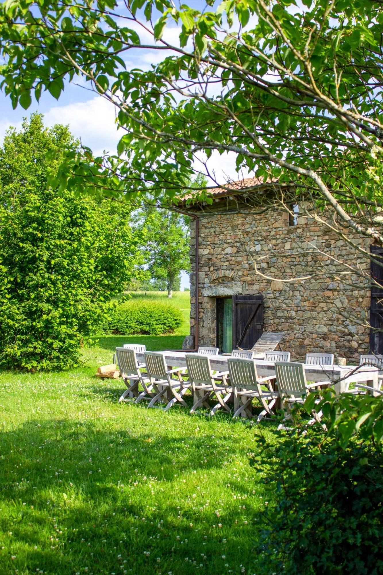 Hotel Domaine Des Etangs, Auberge Resorts Collection Massignac Esterno foto