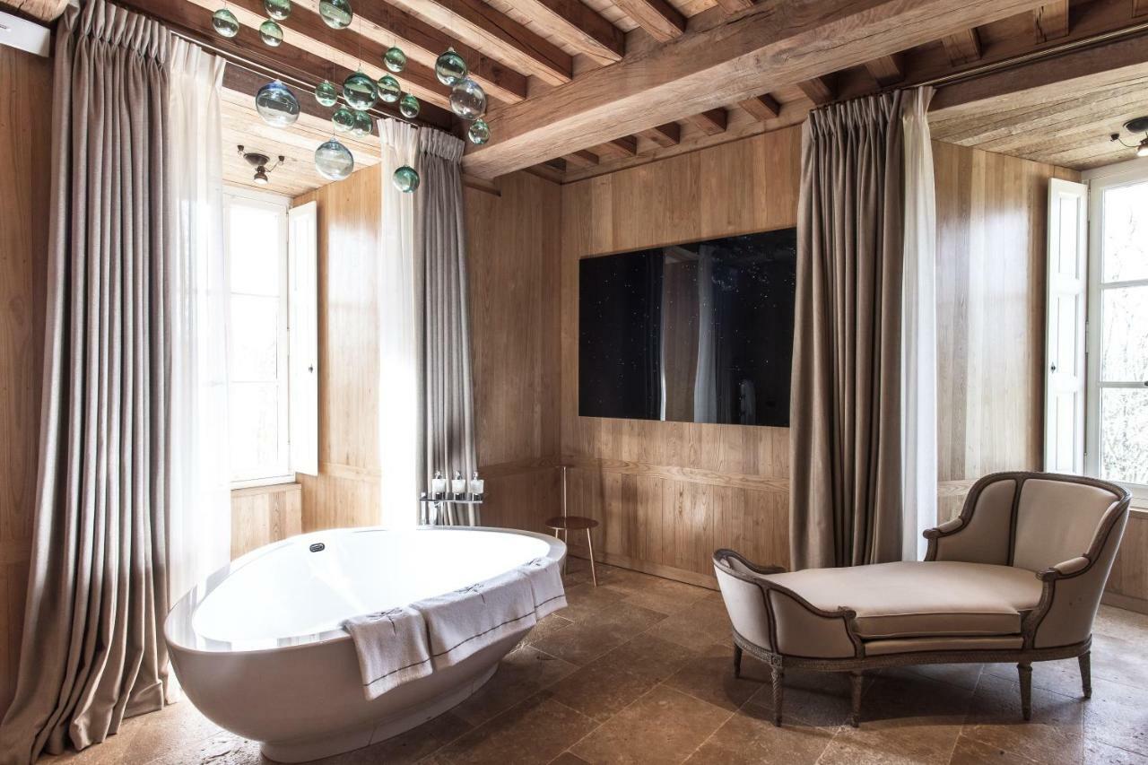 Hotel Domaine Des Etangs, Auberge Resorts Collection Massignac Esterno foto